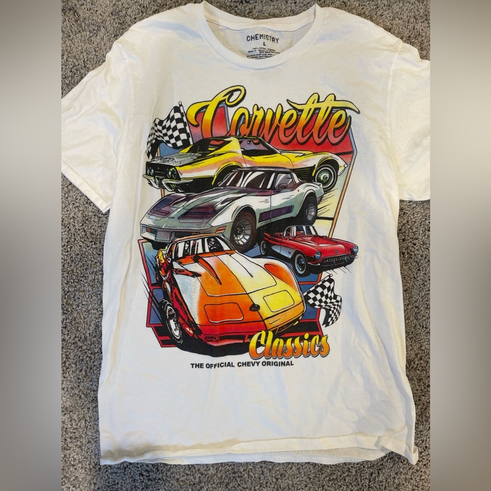 graphic tee!